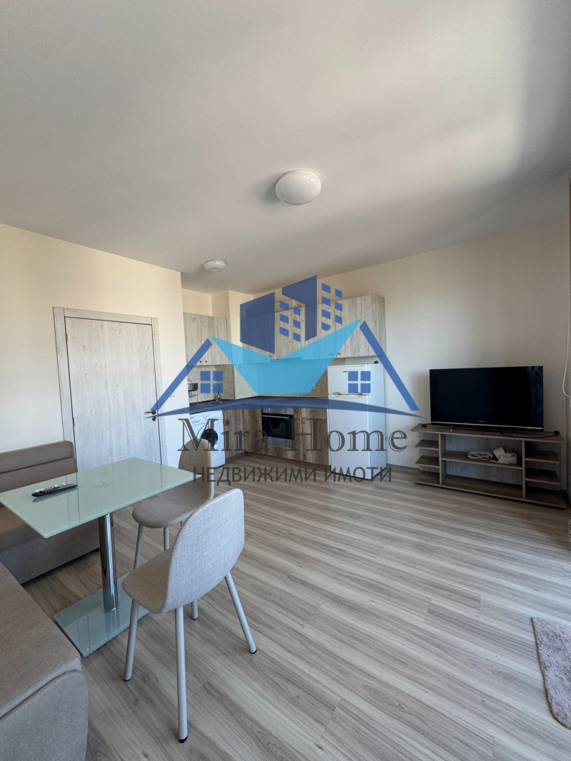Дава под нем  2-стаен, град Варна, Център •  500 EUR • ID 64708499 — holmes.bg - [1] 