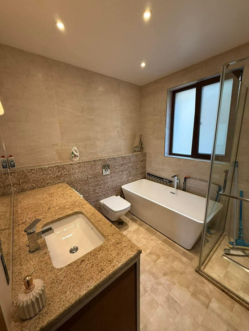 Дава под наем 3-СТАЕН, гр. София, Център, снимка 13 - Апартаменти - 52825335