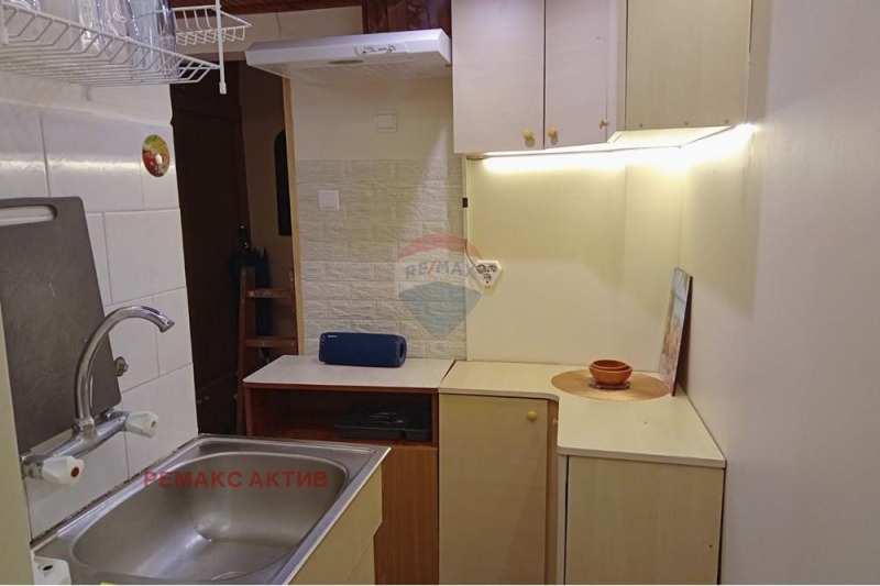 K pronájmu  Podkroví Varna , Centralna pošta , 24 m2 | 32564258 - obraz [8]