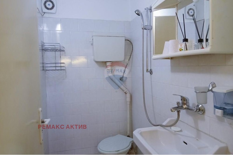 K pronájmu  Podkroví Varna , Centralna pošta , 24 m2 | 32564258 - obraz [17]