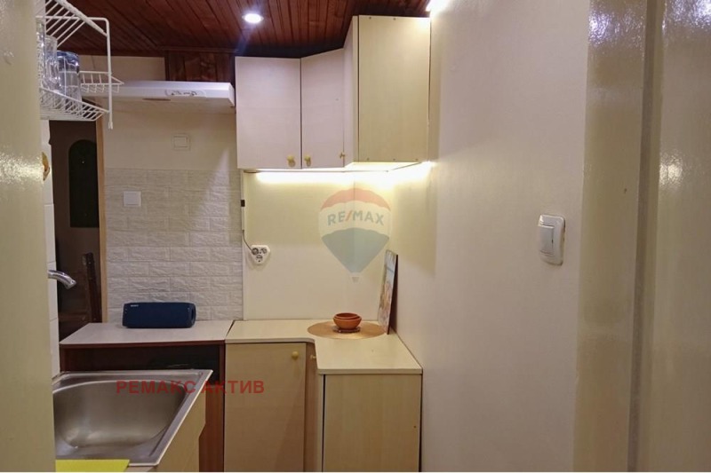 K pronájmu  Podkroví Varna , Centralna pošta , 24 m2 | 32564258 - obraz [7]
