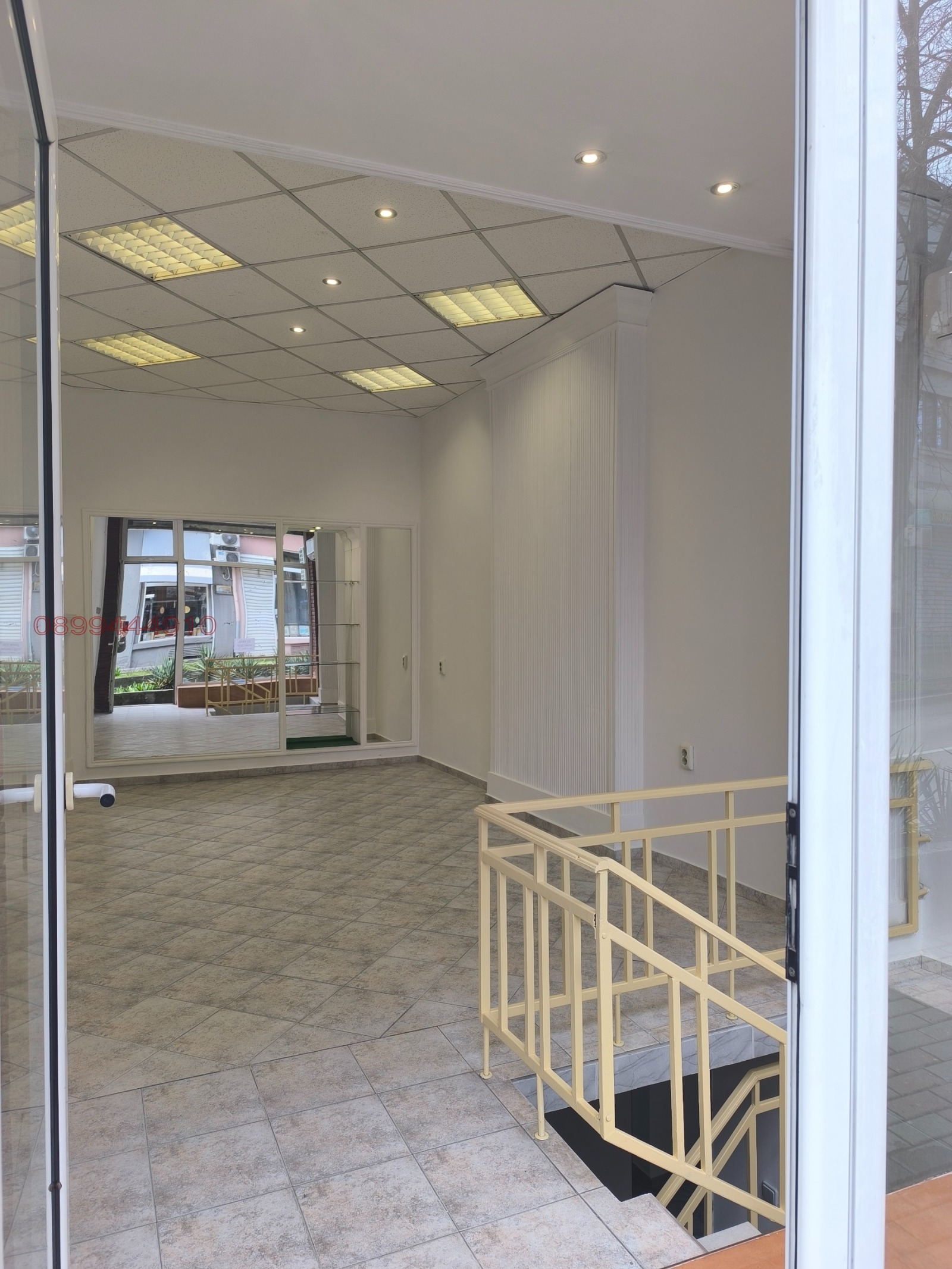 Дава под наем МАГАЗИН, гр. Варна, Център