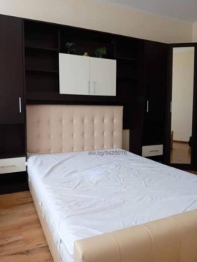 1 quarto Izgrev, Burgas 3