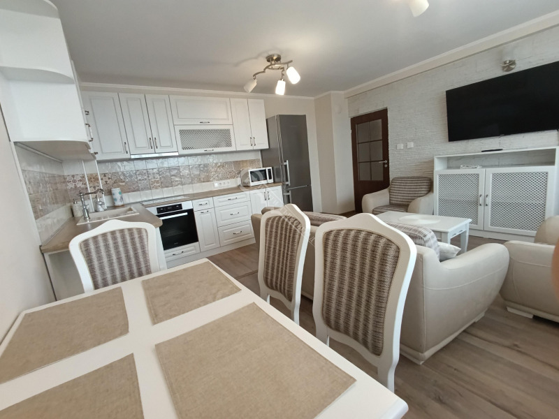 Zu vermieten  1 Schlafzimmer Weliko Tarnowo , Zentar , 70 qm | 35231035 - Bild [4]