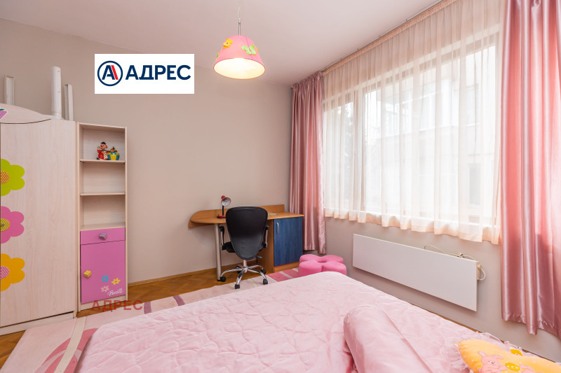De inchiriat  2 dormitoare Varna , Țentâr , 87 mp | 56265774 - imagine [7]