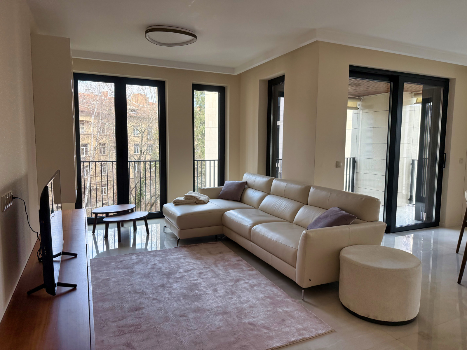 Дава под наем 3-СТАЕН, гр. София, Лозенец, снимка 4 - Апартаменти - 53716681