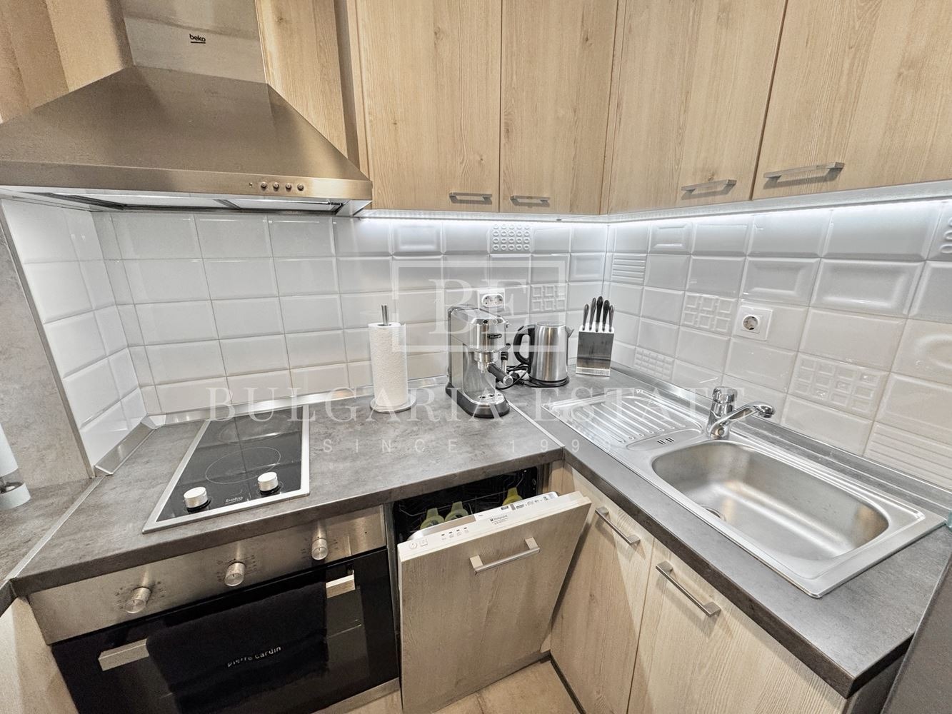 Дава под наем 2-СТАЕН, гр. Варна, Център, снимка 6 - Апартаменти - 53733924