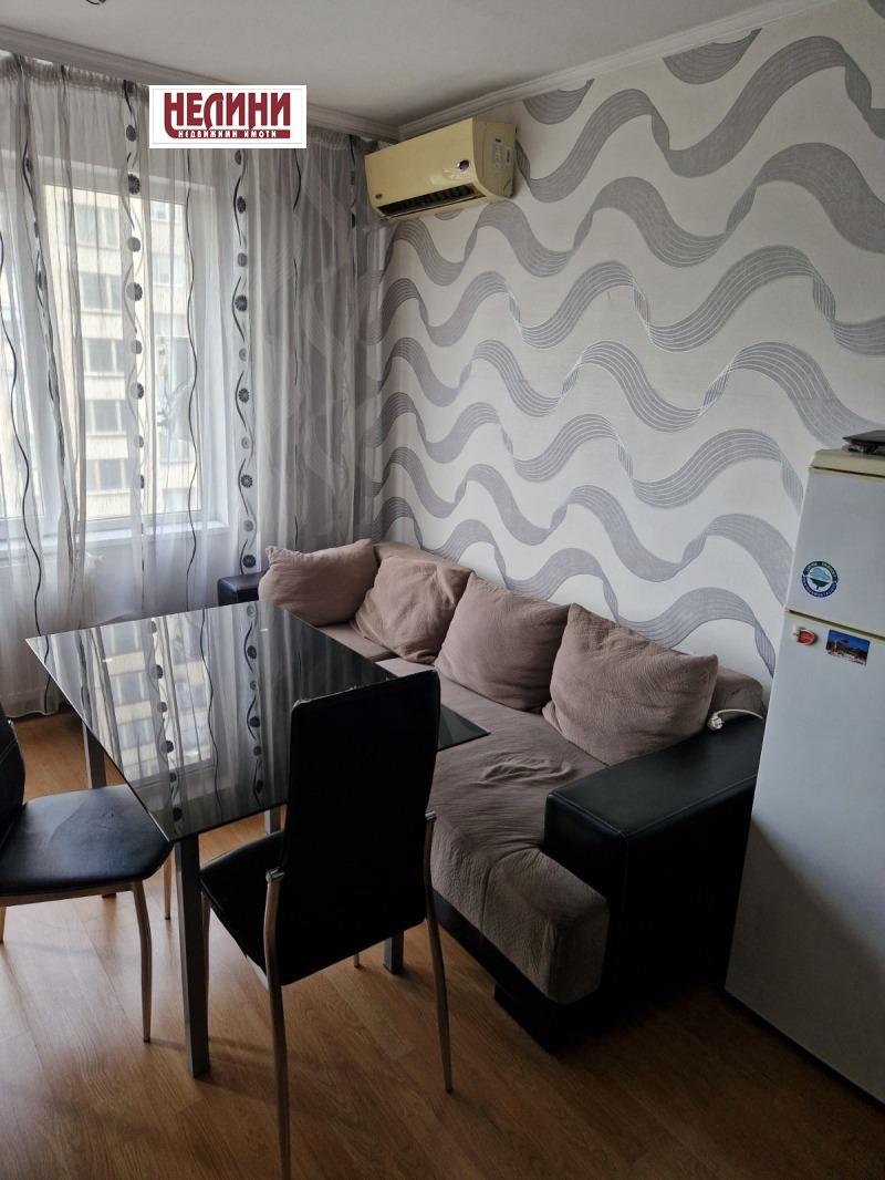 De inchiriat  1 dormitor Ruse , Vâzrajdane , 56 mp | 50307712