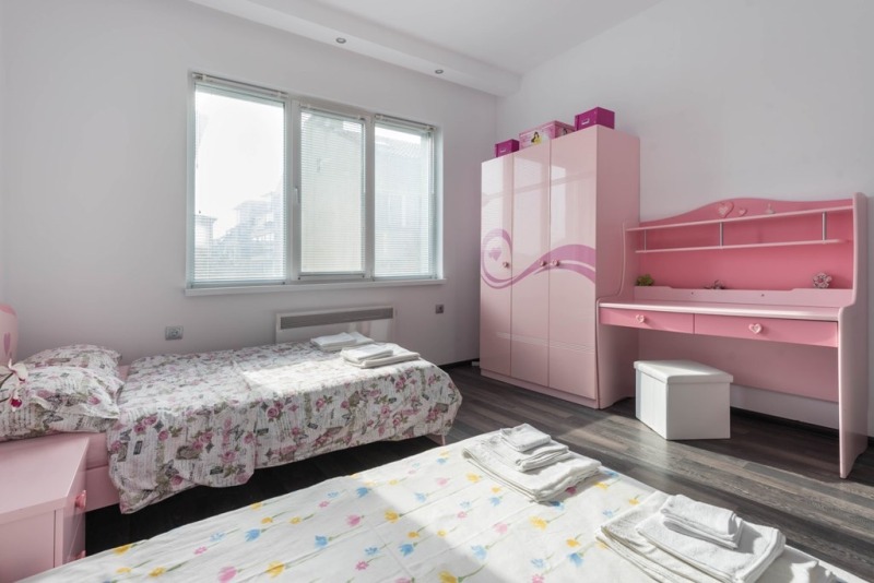 Дава под наем 4-СТАЕН, гр. Варна, Център, снимка 13 - Апартаменти - 53600108