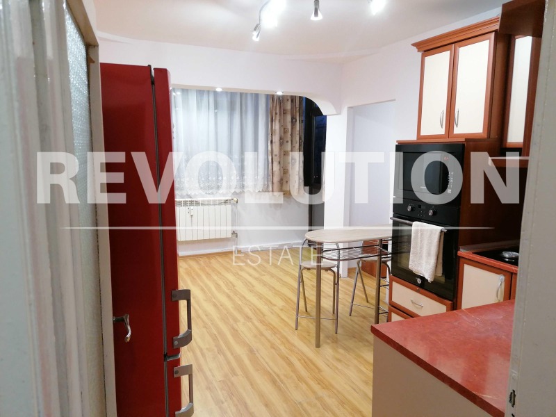 Te huur  Studio Varna , Mladost 1 , 40 m² | 95711004 - afbeelding [2]