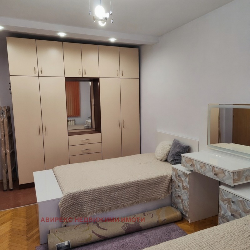 Дава под наем 3-СТАЕН, гр. Пловдив, Кършияка, снимка 2 - Апартаменти - 53523348