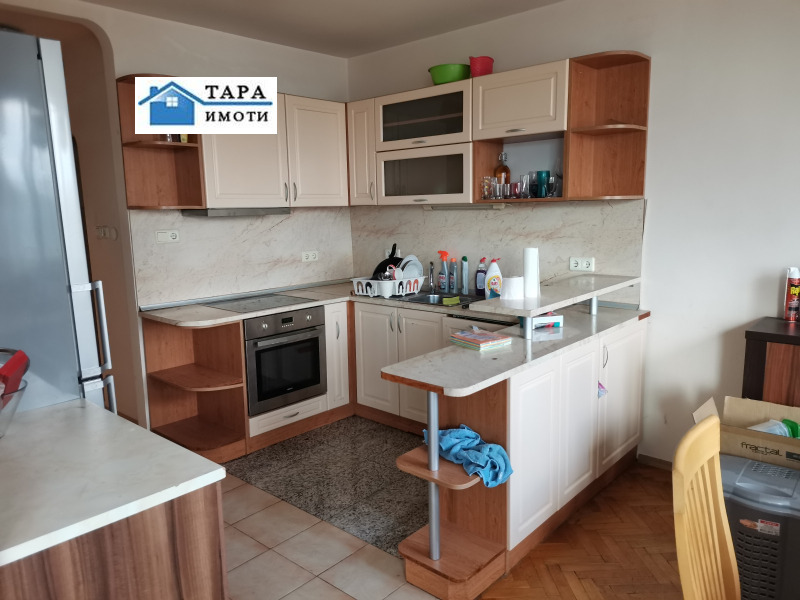 Da affittare  3 camere da letto Sofia , Musagenitsa , 180 mq | 41473020