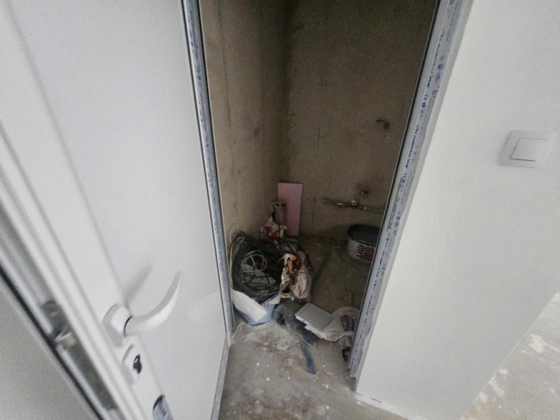 Дава под наем ГАРАЖ, ПАРКОМЯСТО, гр. Кърджали, Възрожденци, снимка 3 - Гаражи и паркоместа - 52372932