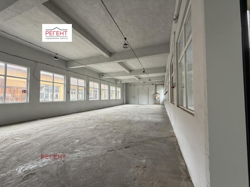 A louer  Bâtiment industriel région de Gabrovo , Sevlievo , 100 m² | 49888424