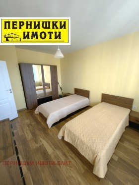 2 chambres Tsentar, Pernik 8
