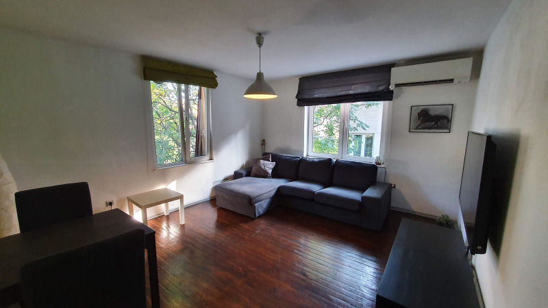Дава под нем  3-стаен, град София, Яворов •  700 EUR • ID 27632847 — holmes.bg - [1] 