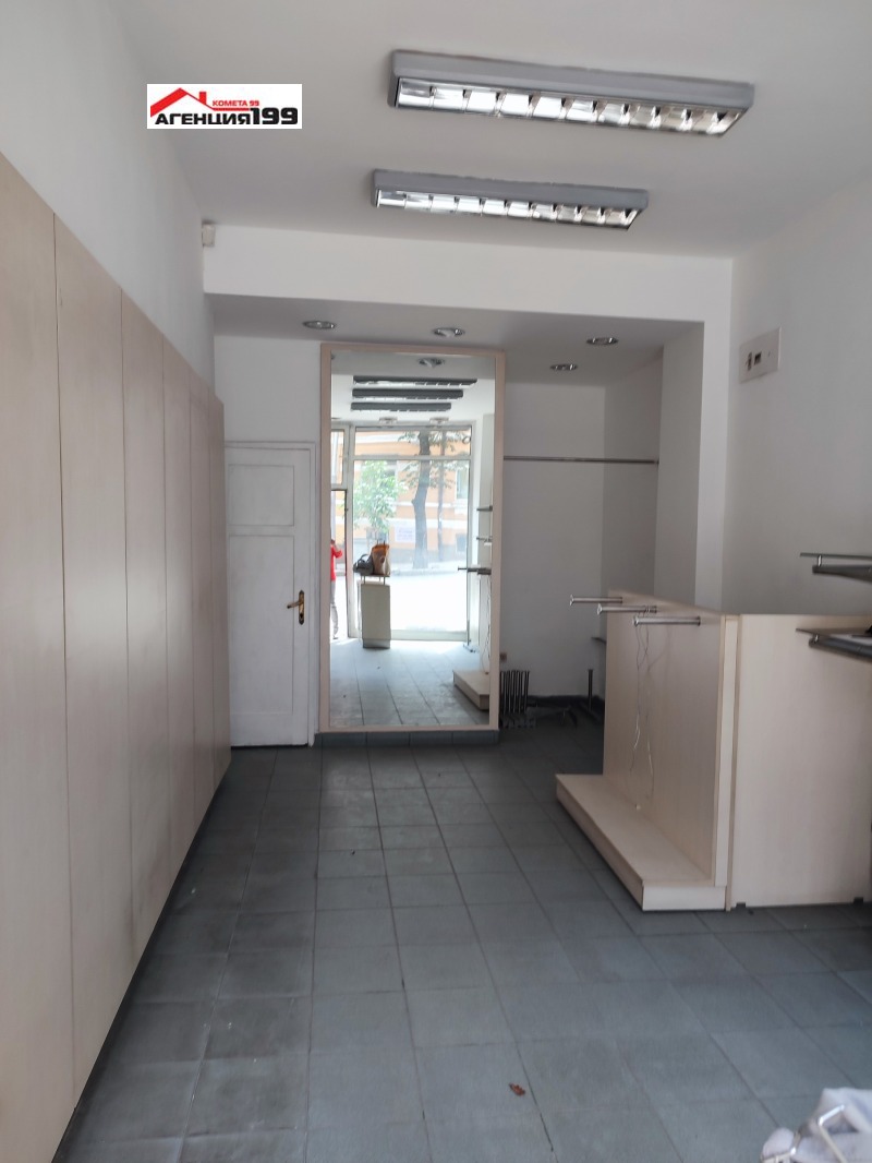 Под наем МАГАЗИН, град София, Модерно предградие • 500 € • 89931816 — Holmes.bg