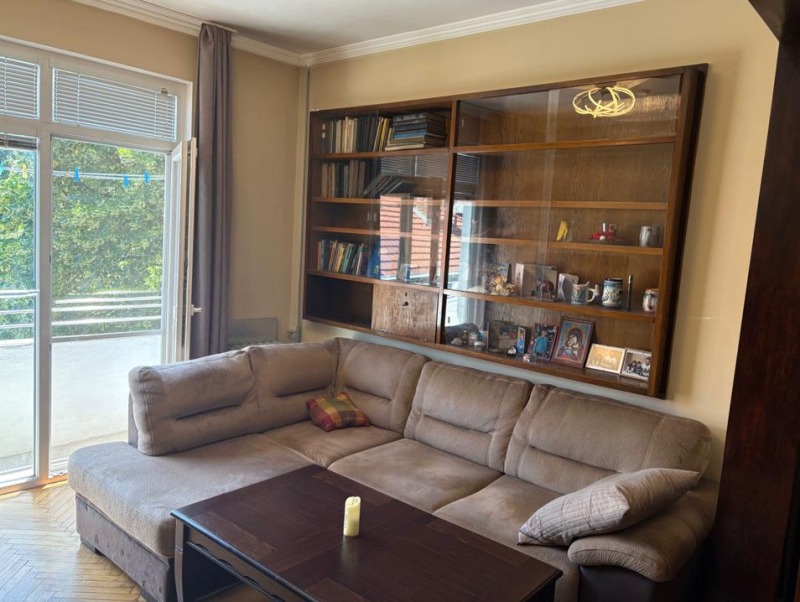 Дава под нем  2-стаен, град София, Оборище •  750 EUR • ID 38964907 — holmes.bg - [1] 