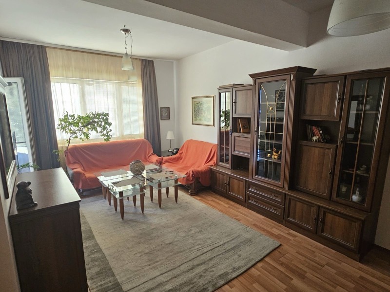 Дава под наем  2-стаен град София , Център , 90 кв.м | 80450906