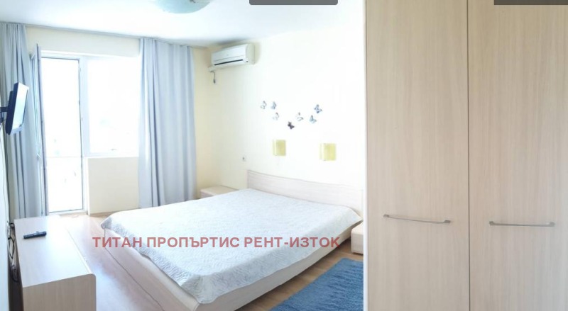 Дава под наем 3-СТАЕН, гр. Бургас, Славейков, снимка 2 - Апартаменти - 52360798