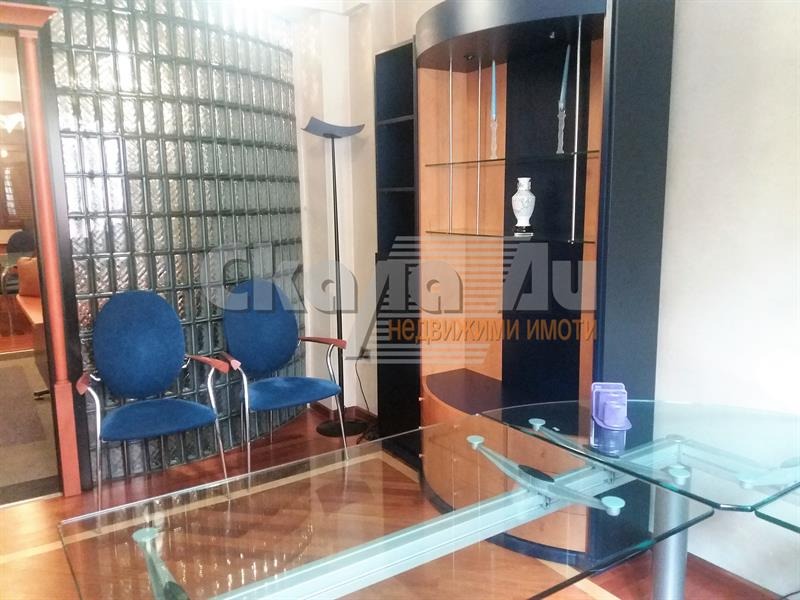 Дава под наем ОФИС, гр. София, Център