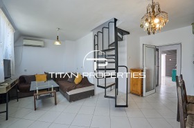 İki Katlı Daire Hristo Smirnenski, Plovdiv