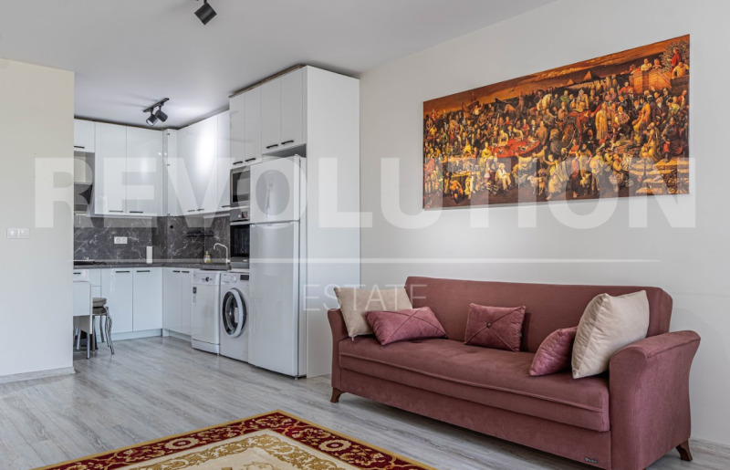 Дава под нем  2-стаен, град Пловдив, Център •  475 EUR • ID 42562517 — holmes.bg - [1] 