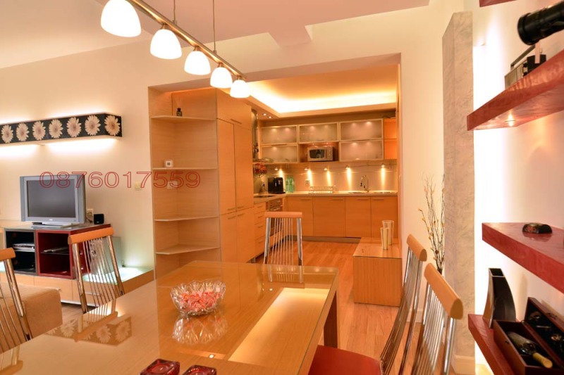 Дава под наем 3-СТАЕН, гр. София, Център, снимка 4 - Апартаменти - 52769983