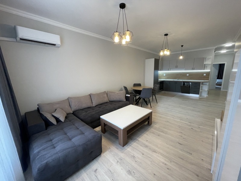 De inchiriat  2 dormitoare Burgas , Izgrev , 116 mp | 68708182