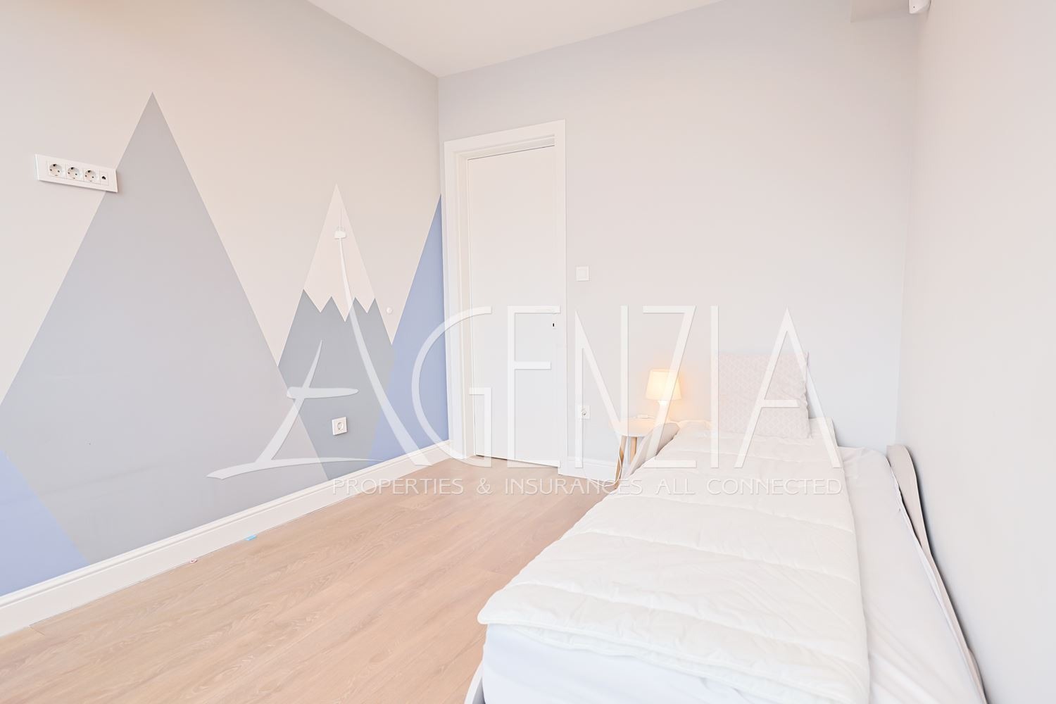 Дава под наем 4-СТАЕН, гр. София, Борово, снимка 12 - Апартаменти - 53605004