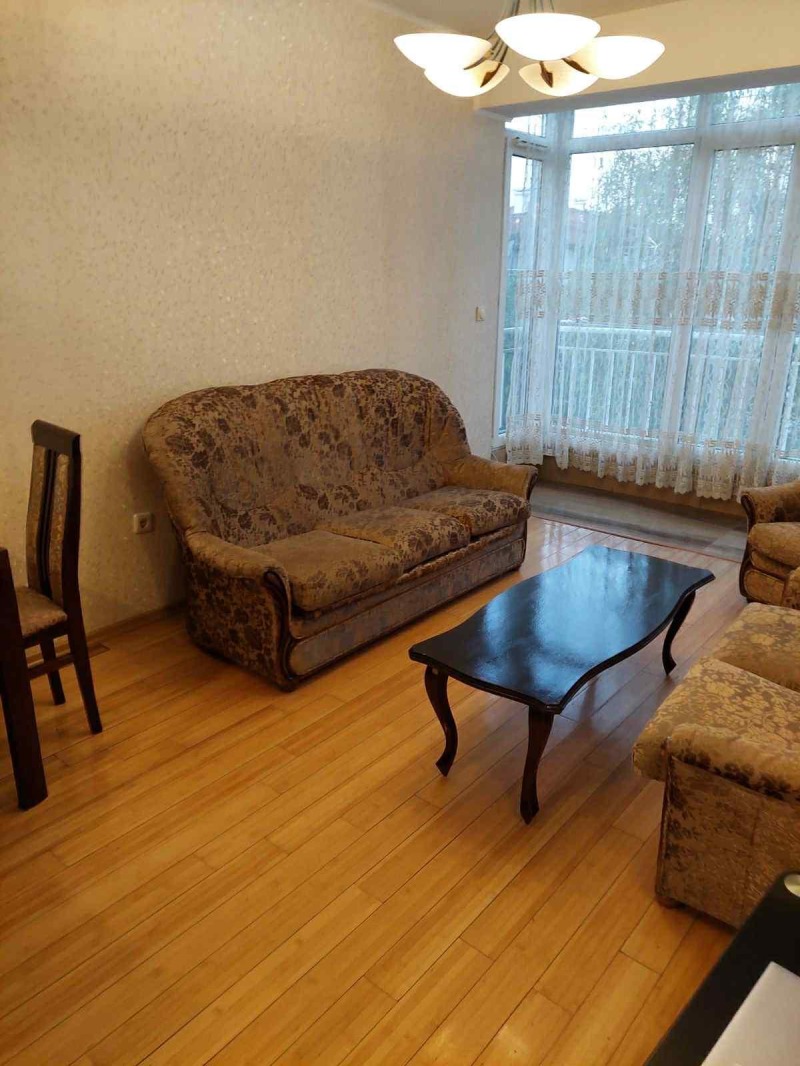 Zu vermieten  1 Schlafzimmer Sofia , Reduta , 51 qm | 38736656 - Bild [4]