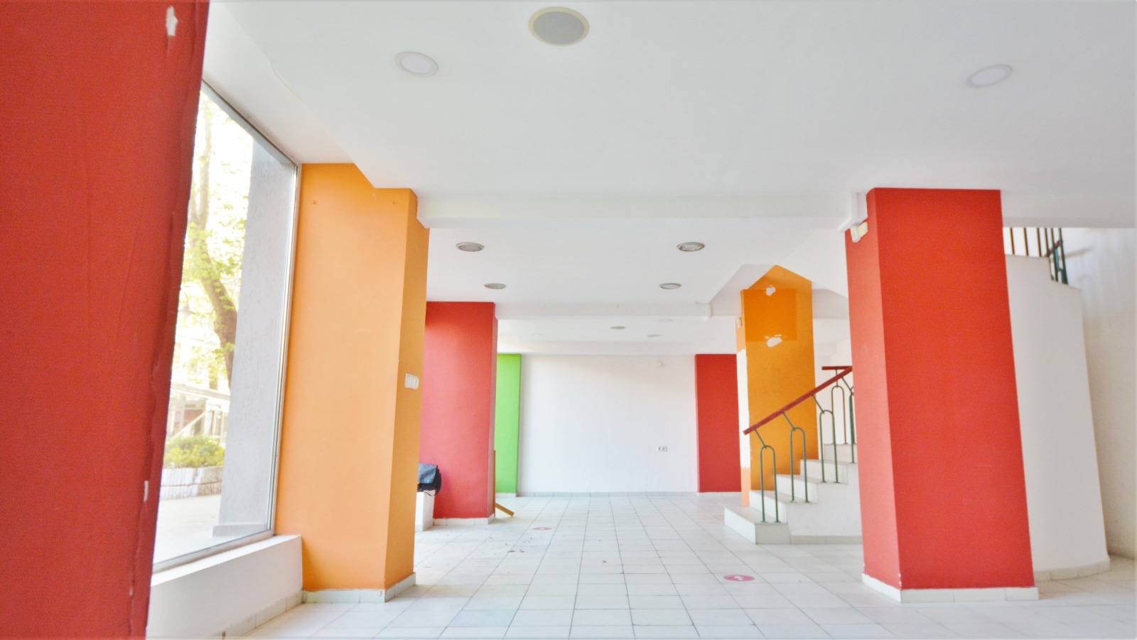 Дава под наем МАГАЗИН, гр. Хасково, Център, снимка 5 - Магазини - 54116696