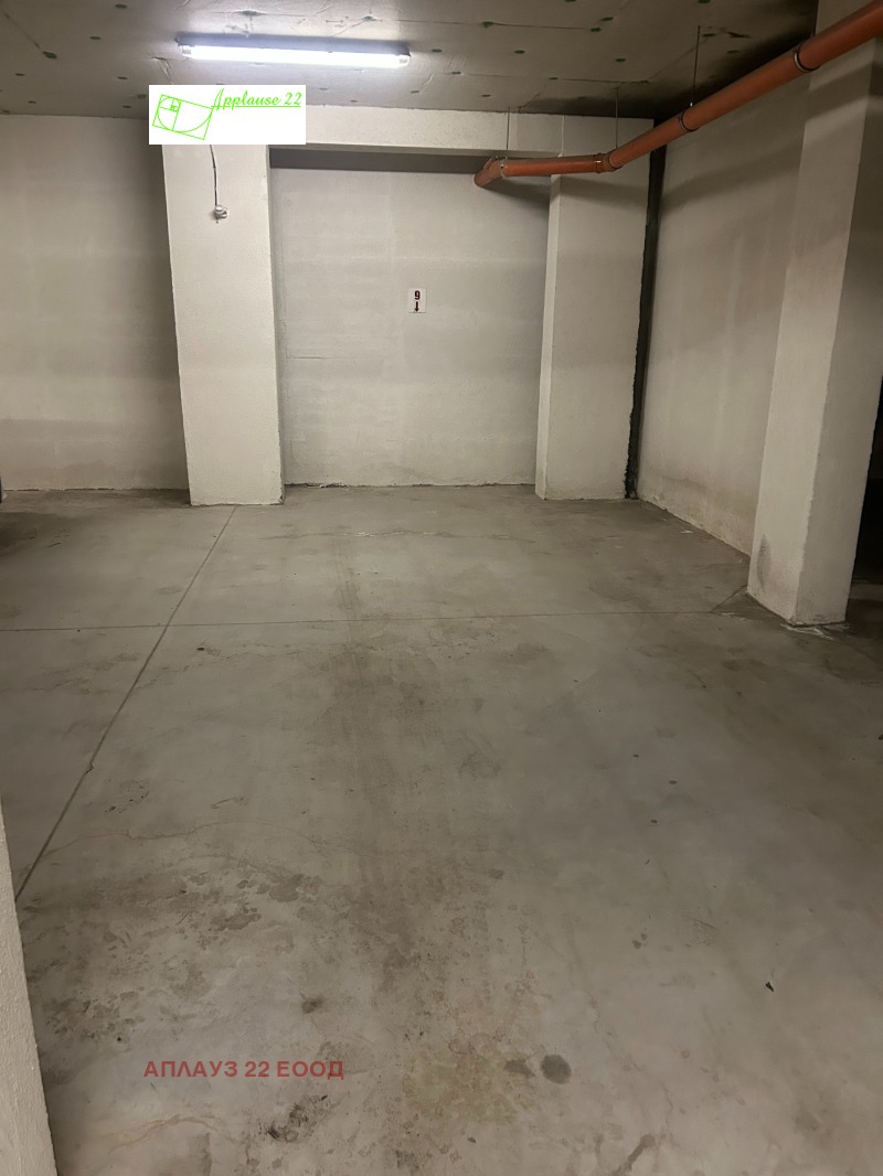 Дава под Наем ПАРКОМЯСТО в град София, Овча купел - 20 кв.м / 75 € » 146.69 лв., АПЛАУЗ 22 ЕООД