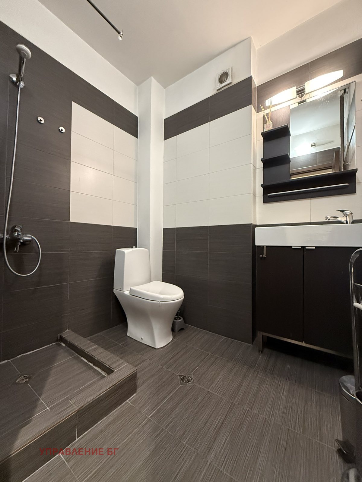 Дава под наем 3-СТАЕН, гр. София, Център, снимка 6 - Апартаменти - 53709763