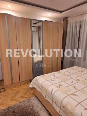 2 quartos Mladost 1, Varna 5