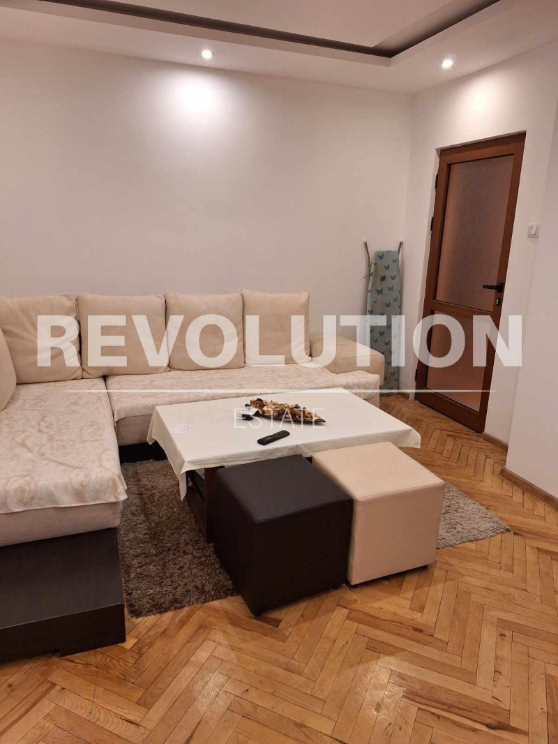 Para alugar  2 quartos Varna , Mladost 1 , 65 m² | 52142617