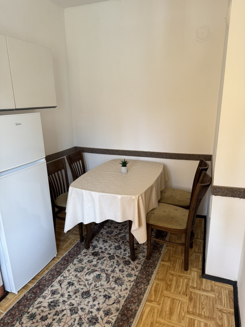 De inchiriat  2 dormitoare Burgas , Vâzrajdane , 78 mp | 12175996 - imagine [7]
