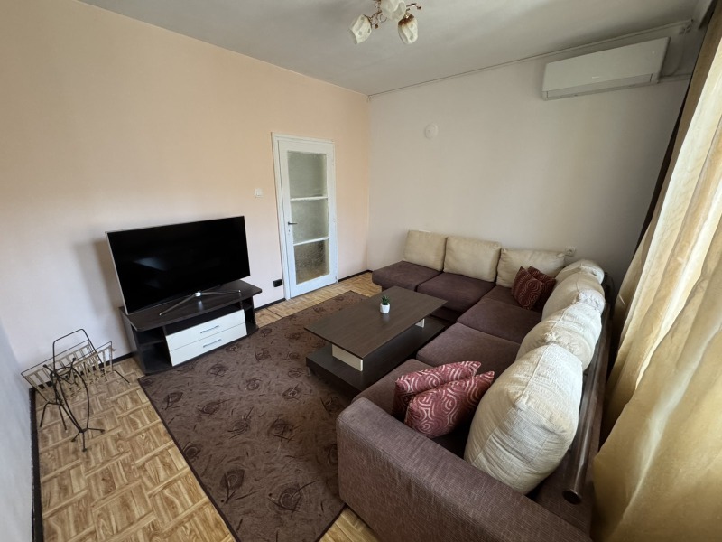 De inchiriat  2 dormitoare Burgas , Vâzrajdane , 78 mp | 12175996 - imagine [2]