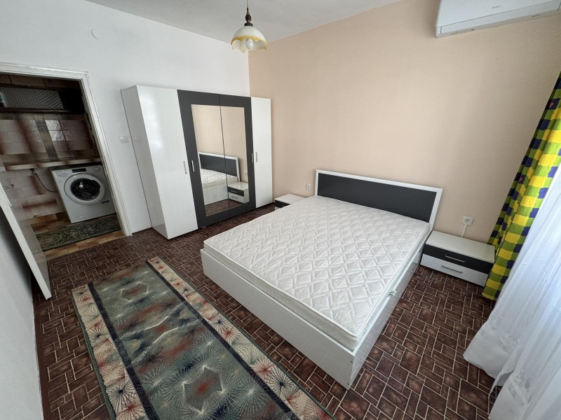 De inchiriat  2 dormitoare Burgas , Vâzrajdane , 78 mp | 12175996 - imagine [4]