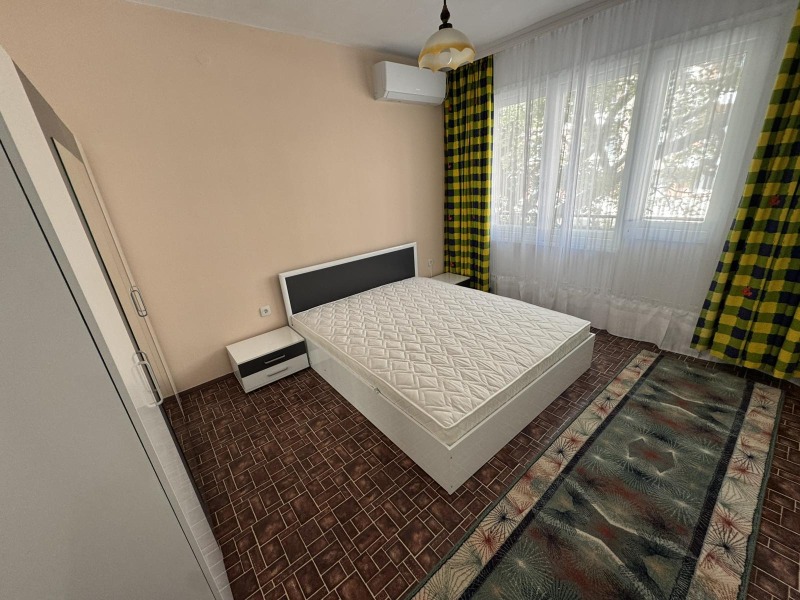 De inchiriat  2 dormitoare Burgas , Vâzrajdane , 78 mp | 12175996 - imagine [3]