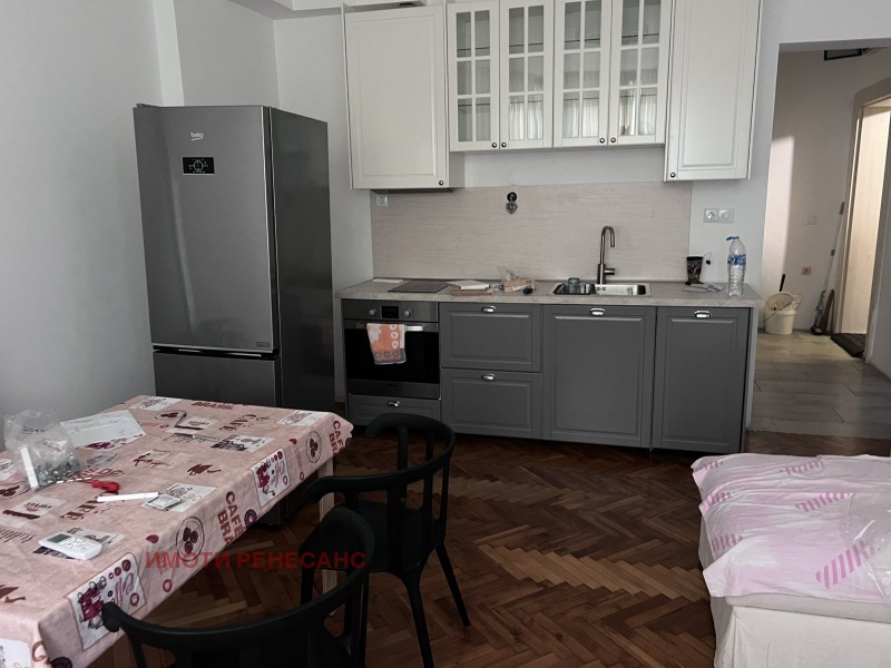 Дава под наем 4-СТАЕН, гр. Варна, Аспарухово