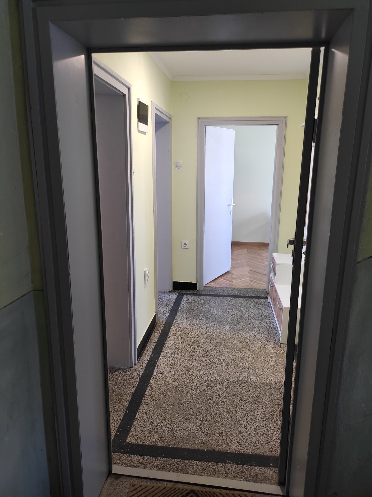 Дава под наем 2-СТАЕН, гр. Плевен, Мара Денчева, снимка 5 - Апартаменти - 55750280