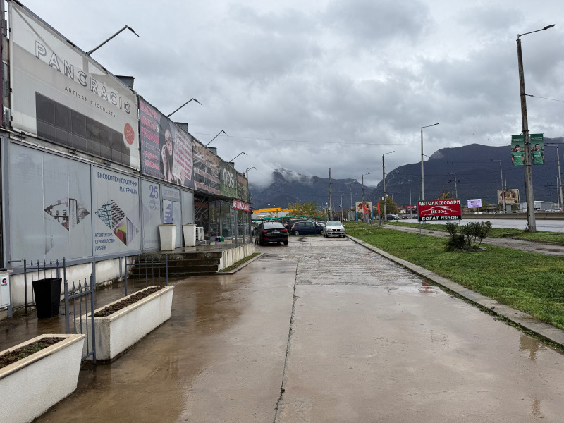 Дава под наем МАГАЗИН, гр. Враца, Дъбника, снимка 6 - Магазини - 52384228