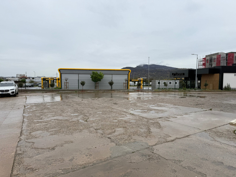 Дава под наем МАГАЗИН, гр. Враца, Дъбника, снимка 8 - Магазини - 52384228