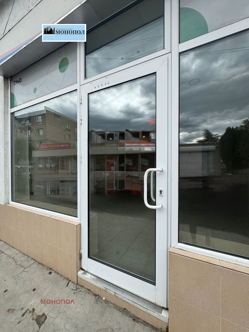 Vuokrattavana  Myymälä Sofia , Nadežda 4 , 40 neliömetriä | 61297440 - kuva [2]