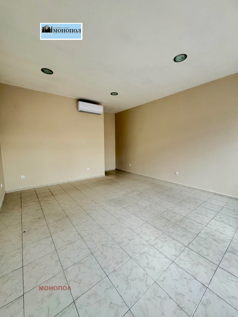 Vuokrattavana  Myymälä Sofia , Nadežda 4 , 40 neliömetriä | 61297440 - kuva [3]