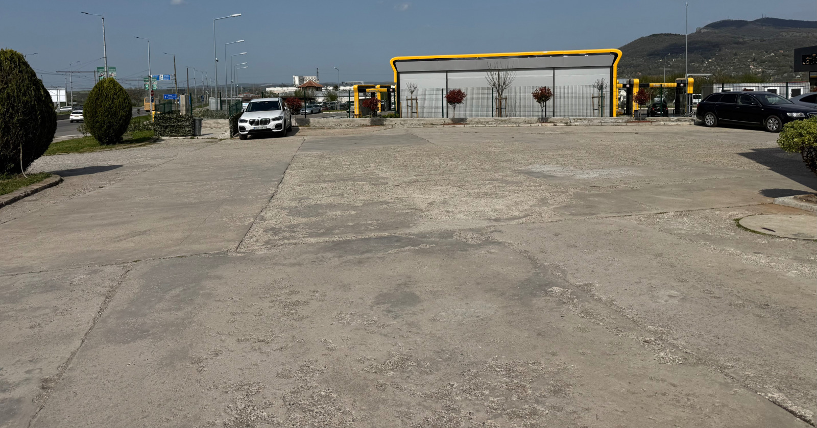 Дава под наем МАГАЗИН, гр. Враца, Дъбника, снимка 5 - Магазини - 54217062