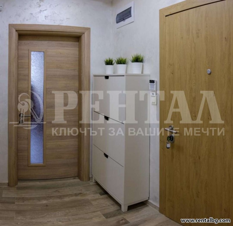 Дава под наем 3-СТАЕН, гр. Пловдив, Център, снимка 15 - Апартаменти - 53423426