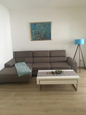 3+ camere da letto Tsentar, Sofia 12