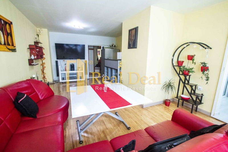 Te huur  1 slaapkamer Sofia , Mladost 4 , 73 m² | 98405685